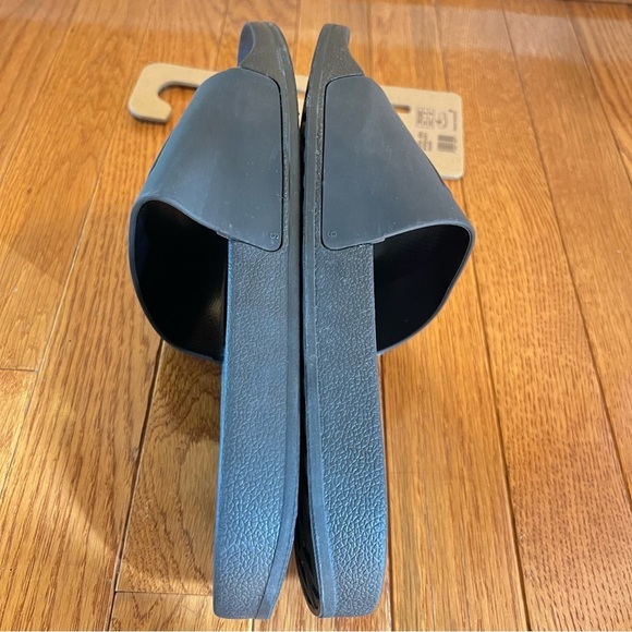 LEVIS Mens Batwing Slide 2 Black & Red Synthetic Upper Slippers Logo Size: 11,12 - Picture 12 of 15